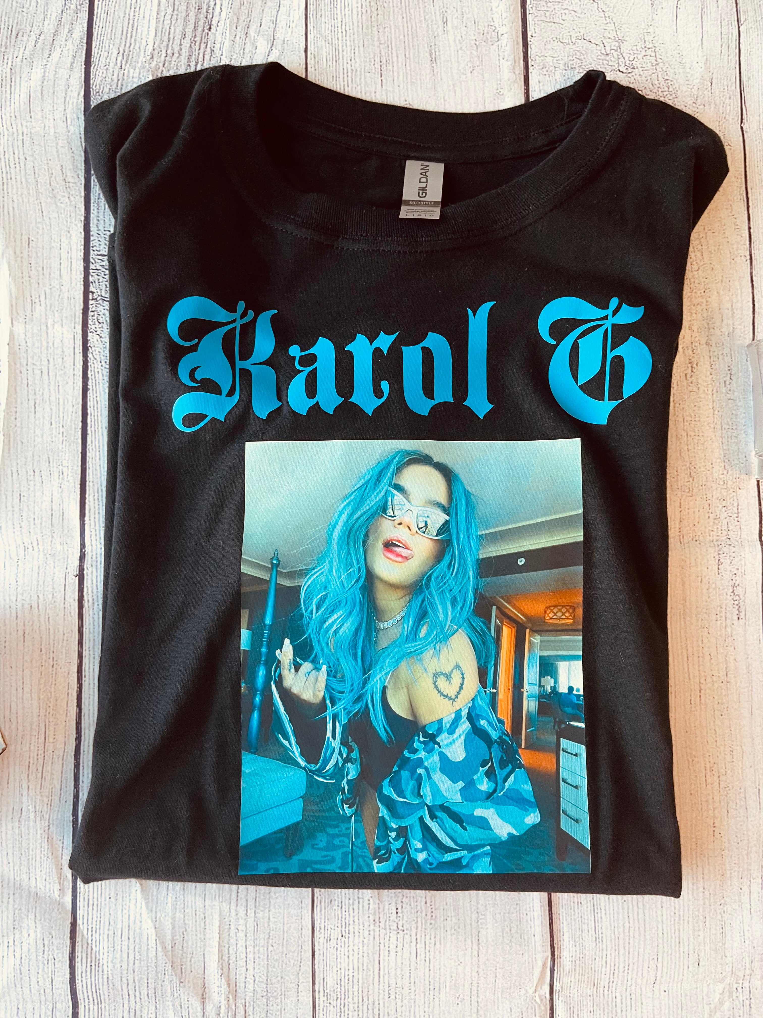 Camiseta Karol G – Ashley's Boutique